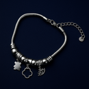 Pulseira de Aço Inoxidável com Berloque e fecho tradicional