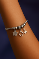 Pulseira de Aço Inoxidável com Berloque e fecho tradicional